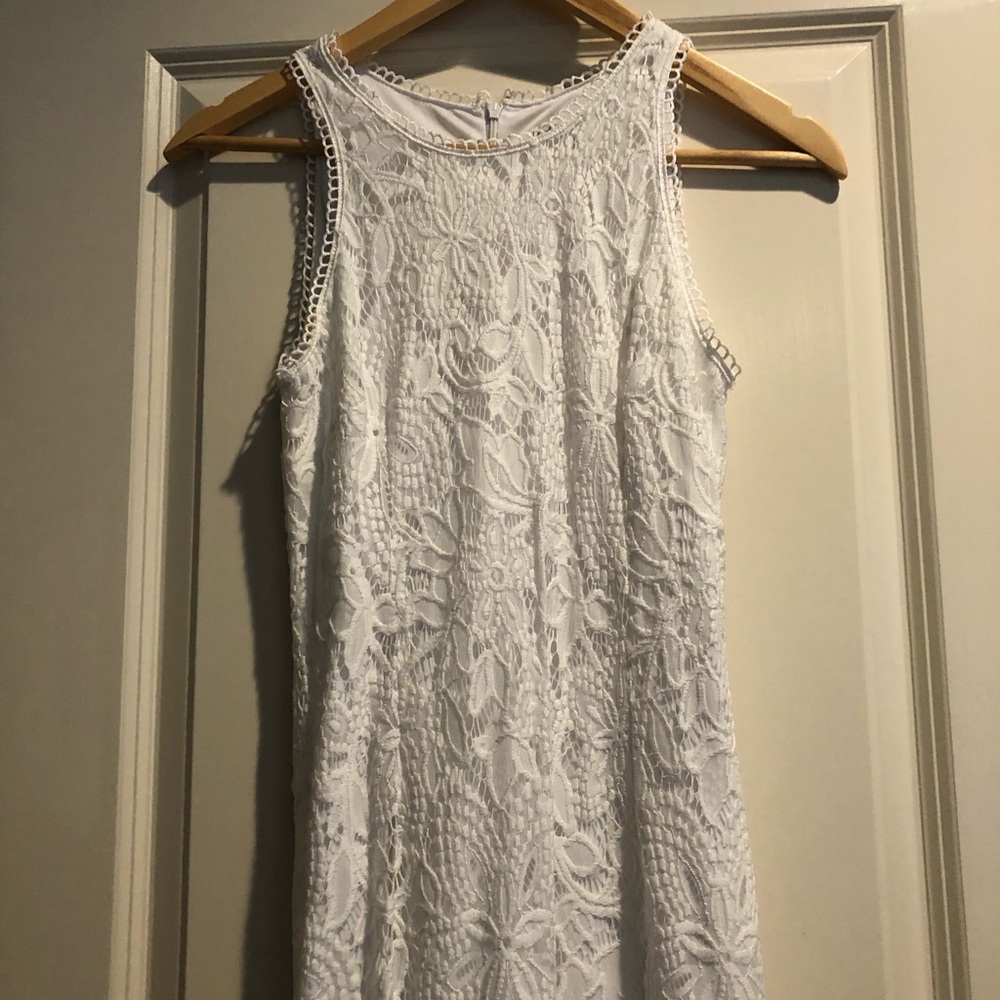 3/$15 Sleeveless White Lace Dress size 2 - Picture 3 of 6